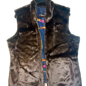 Faux fur reversible vest w/zipper size 12